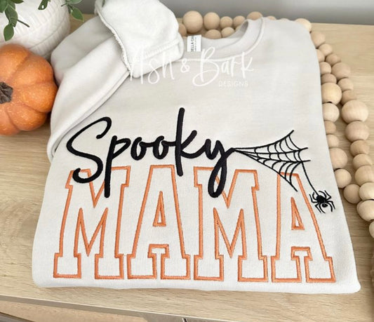Spooky mama 🕸️