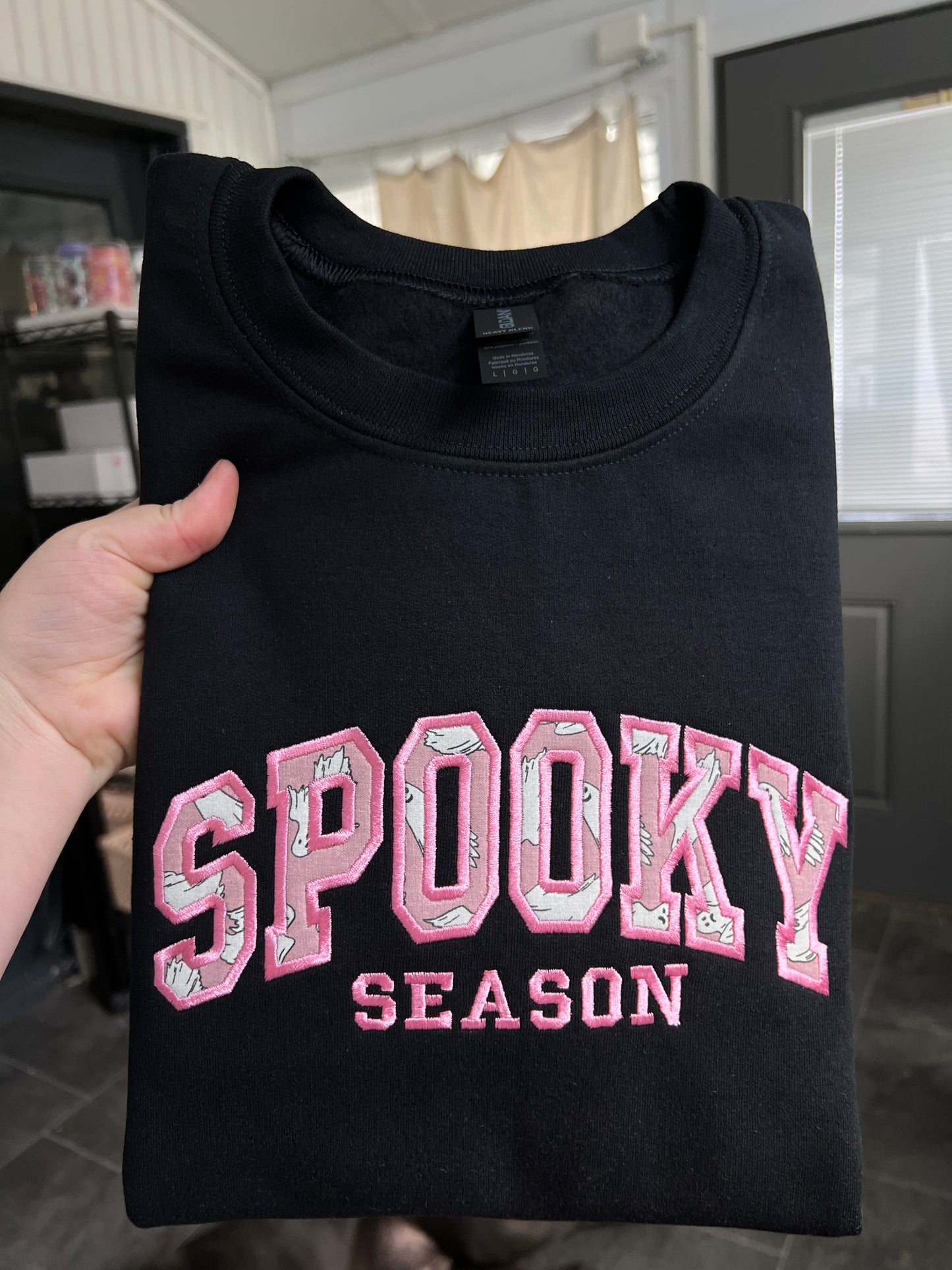 Spooky season appliqué (GLOWS)